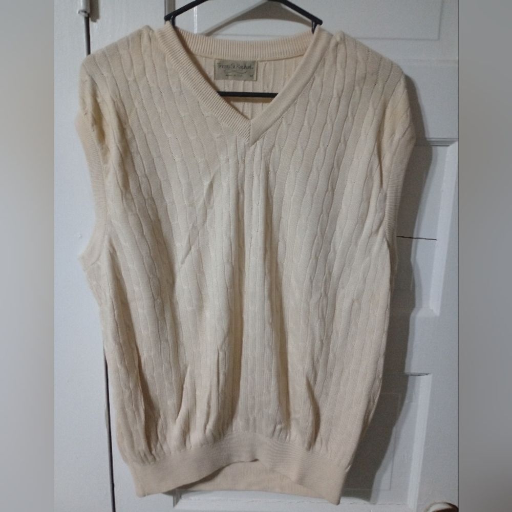 Tricots St. Raphael men's pullover vested sweater size M (Mgs036)